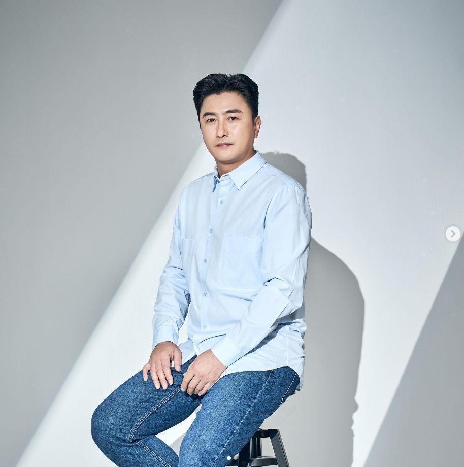 　韓国芸能プロダクション・ＭＣＰ　ＥＮＴＥＲＴＡＩＮＭＥＮＴの公式インスタグラム＠ｍｕｎｇｃｈｉｎｐｒｏｊｅｃｔより