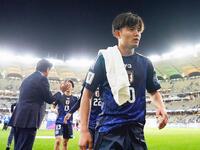 　オーストラリアに敗れ、引き揚げる久保