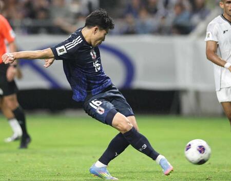 　後半、チーム６点目のゴールを決める細谷