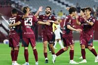 　後半、広瀬（２３）のゴールで４ー１とリードを広げ、喜ぶ神戸イレブン