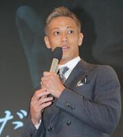 　新ブランドを立ち上げ会見する本田圭佑（撮影・吉澤敬太）