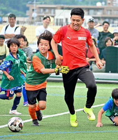 遠藤航主将、新たな競争を歓迎　開幕まで１年切ったＷ杯へ
