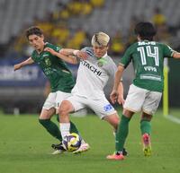 　後半から登場し、移籍後初出場した柏・小見洋太（撮影・伊藤笙子）