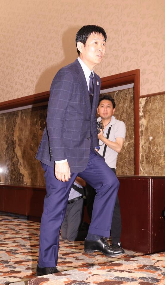 　会見に臨むサッカー日本代表・森保監督（撮影・佐々木彰尚）