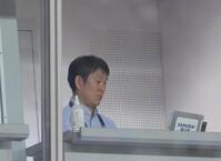 　視察する日本代表の森保監督（撮影・吉澤敬太）