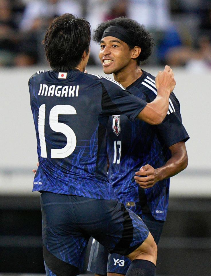 　前半、先制ゴールを決め喜ぶジャーメイン（共同）