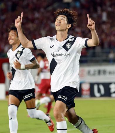 　岡山-神戸　後半、ゴールを決め喜ぶ神戸・宮代＝ＪＦＥス