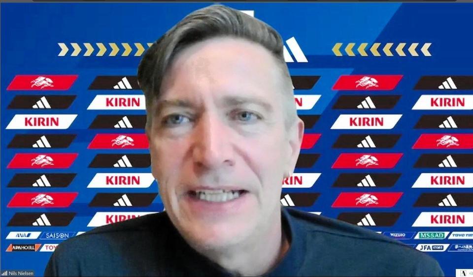 　オンライン会見に出席した女子日本代表のニルス・ニールセン監督