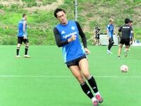 　持ち前の明るさで練習を盛り上げた町田のＤＦ菊池流帆