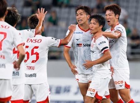 名古屋が東京Ｖに逆転勝ち　サッカー天皇杯、８強出そろう