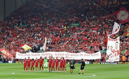 故ジョタさんを「忘れない」　王者リバプール、白星発進