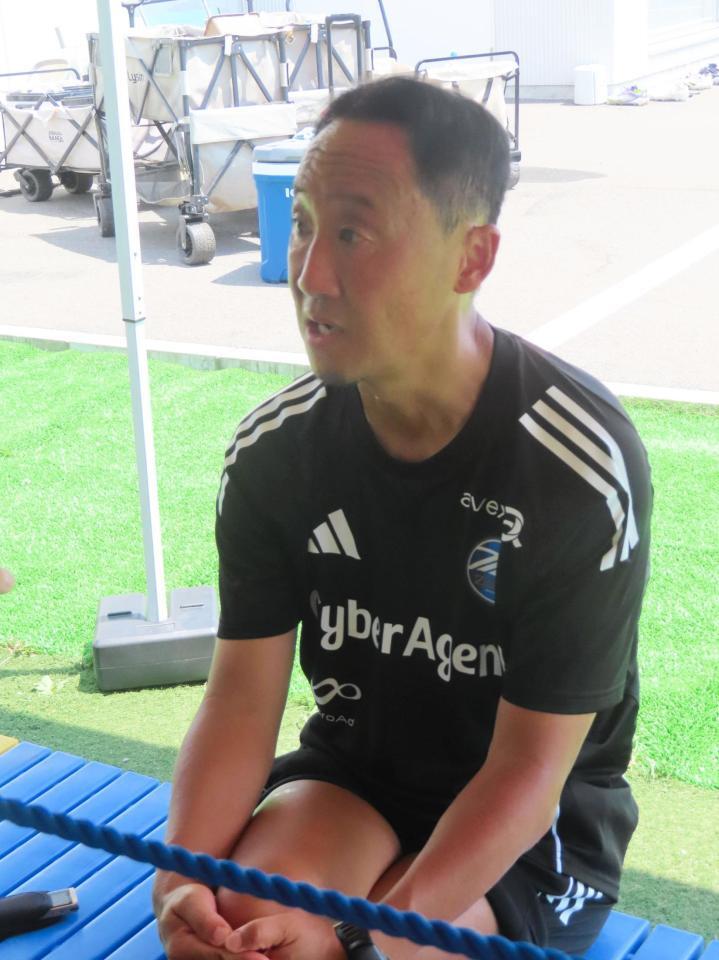 　Ｇ大阪戦に向けた取材に応じた町田の黒田剛監督