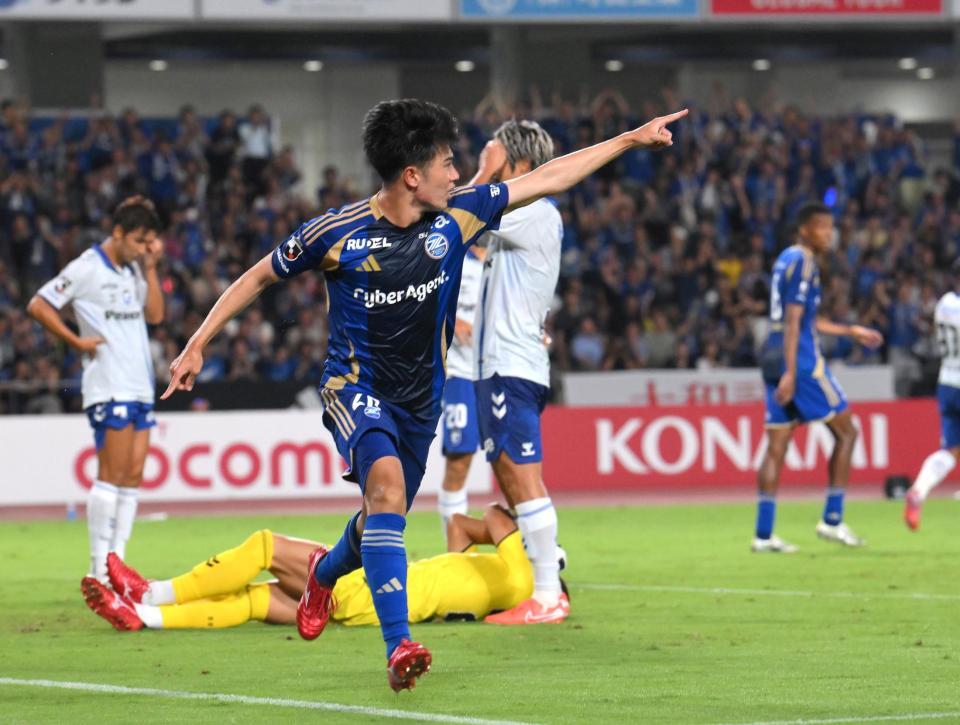 　後半、勝ち越しゴールを決めた町田・林幸多郎（撮影・伊藤笙子）