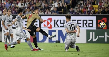 Ｊ１首位の京都、岡山に５-０　神戸、横浜Ｍを下し暫定２位