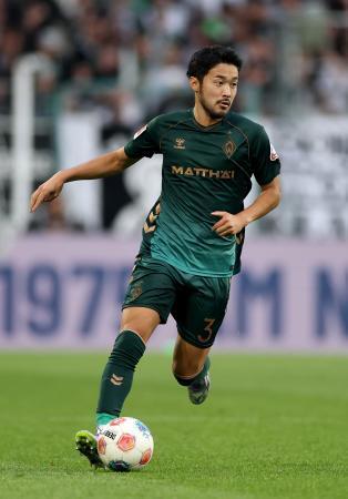 ブレーメンの菅原由勢がアシスト　サッカーのドイツ１部