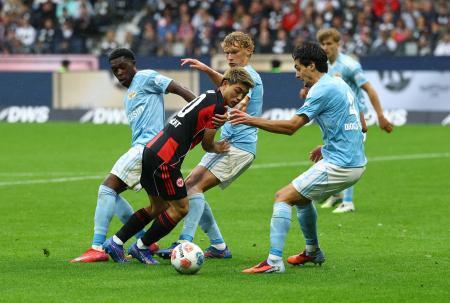堂安フル、町野は途中交代　サッカーのドイツ１部