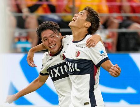 Ｊ１、首位鹿島が名古屋に快勝　２位神戸は逆転勝ち