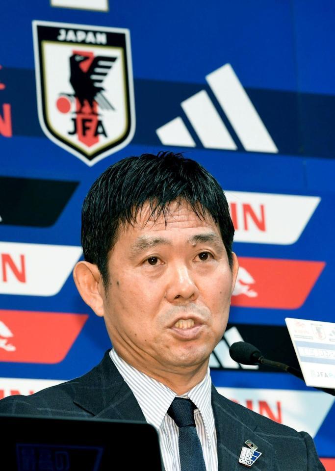　記者からの質問に答える日本代表・森保一監督（撮影・佐藤厚）