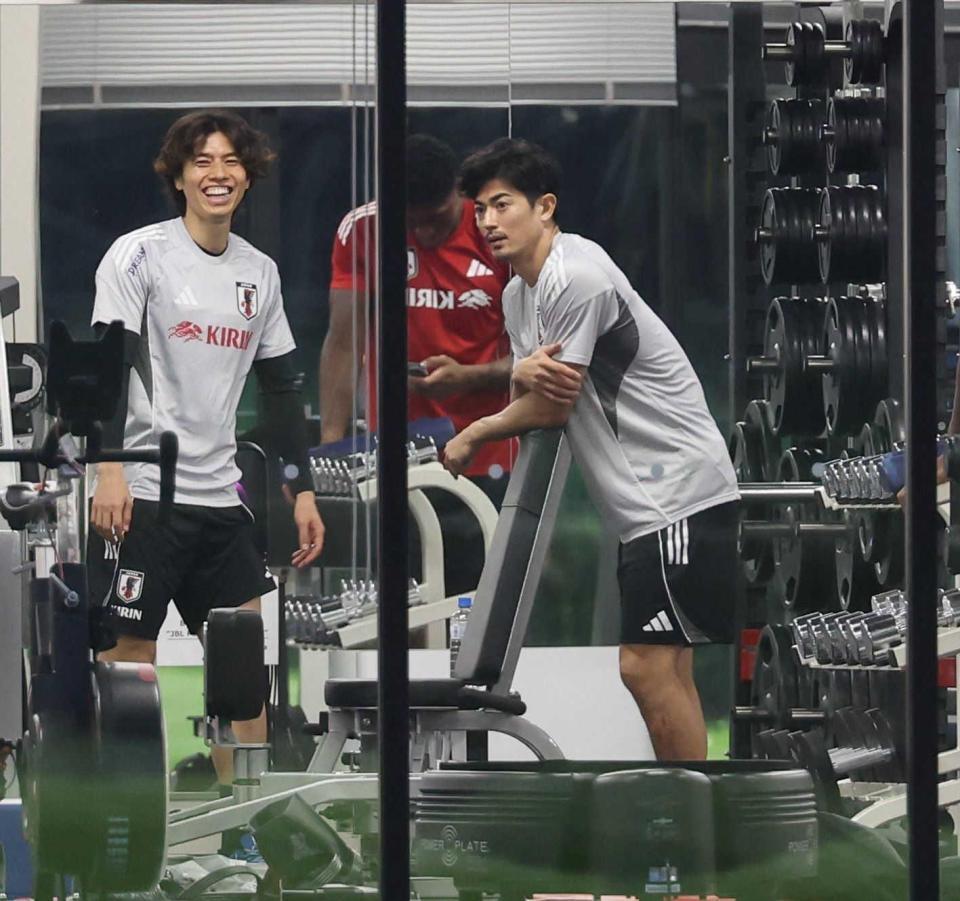 　室内で調整した谷口（撮影・佐々木彰尚）