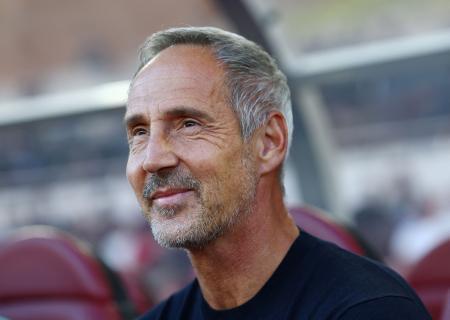 南野所属のモナコが監督解任　フランス１部、ヒュッター氏