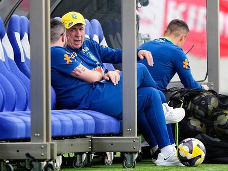 　日本戦に向けた最終調整に臨むブラジルのアンチェロッティ監督