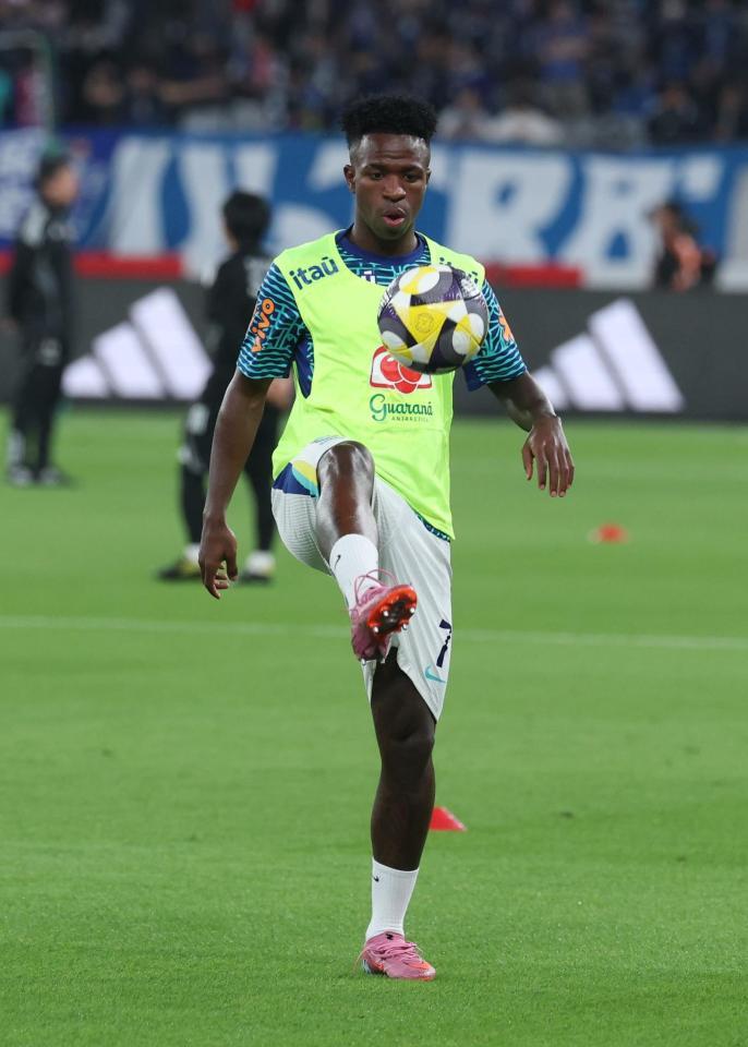 　試合に向け調整するビニシウス（撮影・金田祐二）