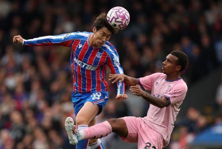 鎌田大地フル、田中碧は途中出場　サッカーのプレミアリーグ