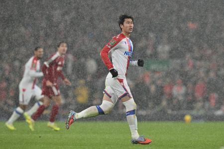 　サッカーのイングランド・リーグカップで、リバプール戦にフル出場したクリスタルパレスの鎌田大地＝２９日、リバプール（ゲッティ＝共同）