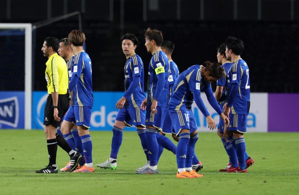 　試合に敗れた町田イレブン（撮影・石井剣太郎）