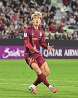 　前半、得点を決められず悔しがる神戸・大迫勇也（撮影・西田忠信）