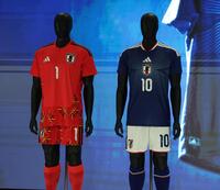 　サッカー日本代表の新ユニホーム