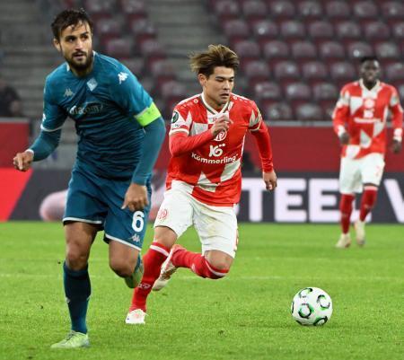 佐野海アシスト、鎌田は後半から　欧州カンファレンスリーグ