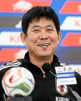 　ボリビア戦を前に記者会見する森保監督