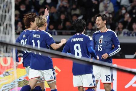 日本代表・鎌田 前半4分、電光石火の先制V弾 「ああいう所に入っていけと言われている中で、いいゴールが取れた」