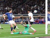 　後半ゴールを決める町野