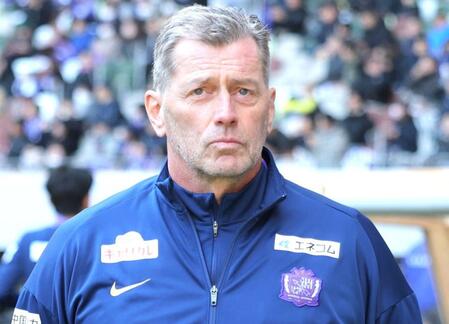 Ｊ１広島がスキッベ監督退任を発表　４シーズン指揮でルヴァン杯２度制覇に導く