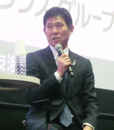 日本代表・森保監督　意外な験担ぎ明かす「スーツとパンツ変えない」　長崎市内でトークイベント