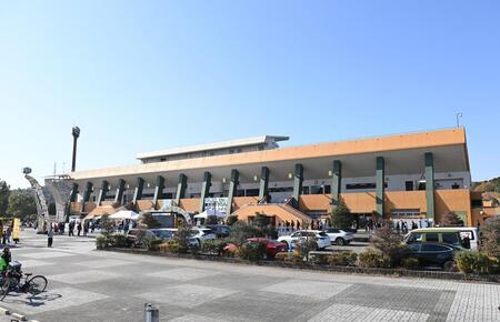 　三重交通Ｇスポーツの杜鈴鹿（撮影・西田忠信）