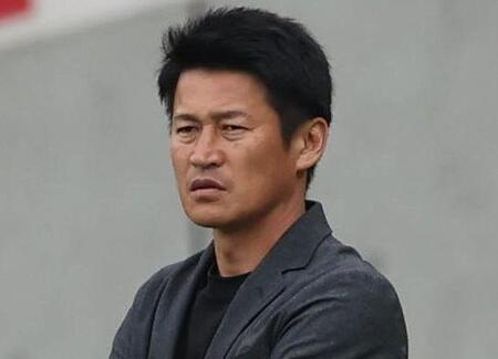 Ｊ１神戸　吉田監督が電撃退任、セレモニーで「今季限りで退任します」と発表　ホーム最終戦飾れず５位転落