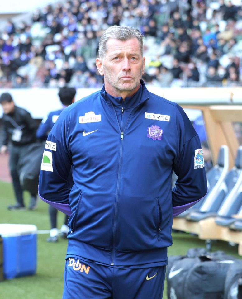 　ミヒャエル・スキッベ氏