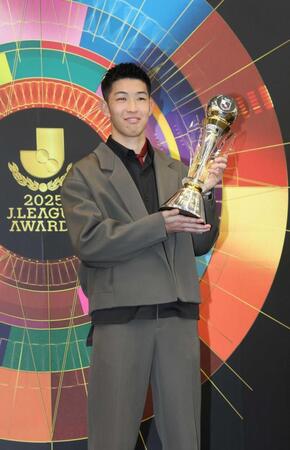 鹿島・早川がＭＶＰ　楢崎以来ＧＫ１５年ぶり２人目　９年ぶりリーグＶ立役者「ちょっと泣きそうになった」