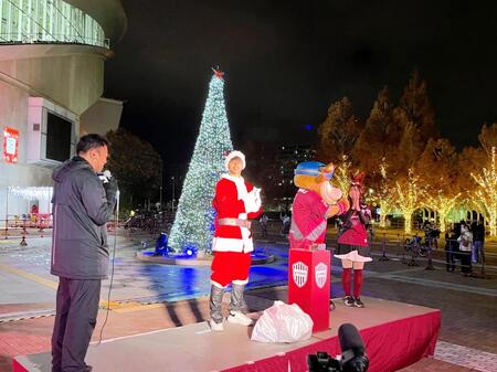 神戸MF佐々木大樹 オフ返上で来季へ準備「今年一年の悔しさをバネにして」 サンタ姿でファンと交流