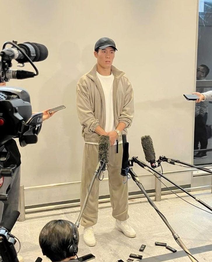 　帰国した冨安健洋