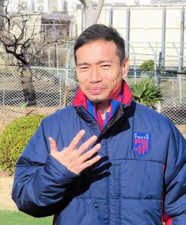 　５大会連続のＷ杯に向けて、決意を語ったＦＣ東京の長友