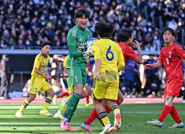 鹿島学園GKのPK神セーブに国立騒然