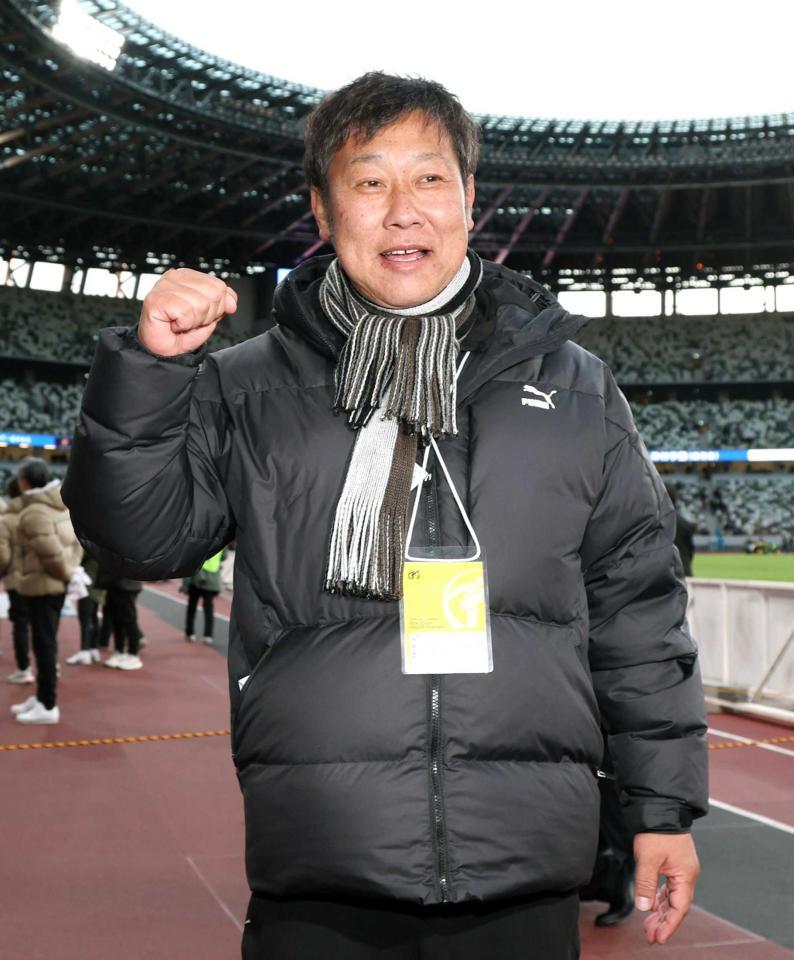 　チームを初優勝に導いた有村監督