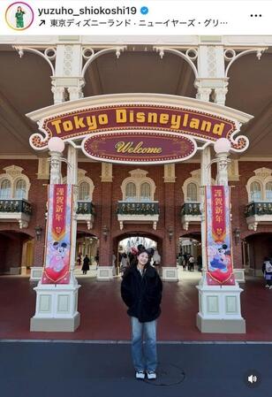 塩越柚補インスタグラム（ｙｕｚｕｈｏ＿ｓｈｉｏｋｏｓｈｉ１９）より