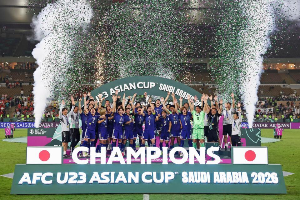 Ｕ－２３アジア杯を制し、喜ぶ日本の選手たち（ゲッティ＝共同）