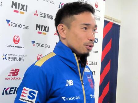 Ｗ杯１００日前を迎え決意を語るＦＣ東京のＤＦ長友佑都
