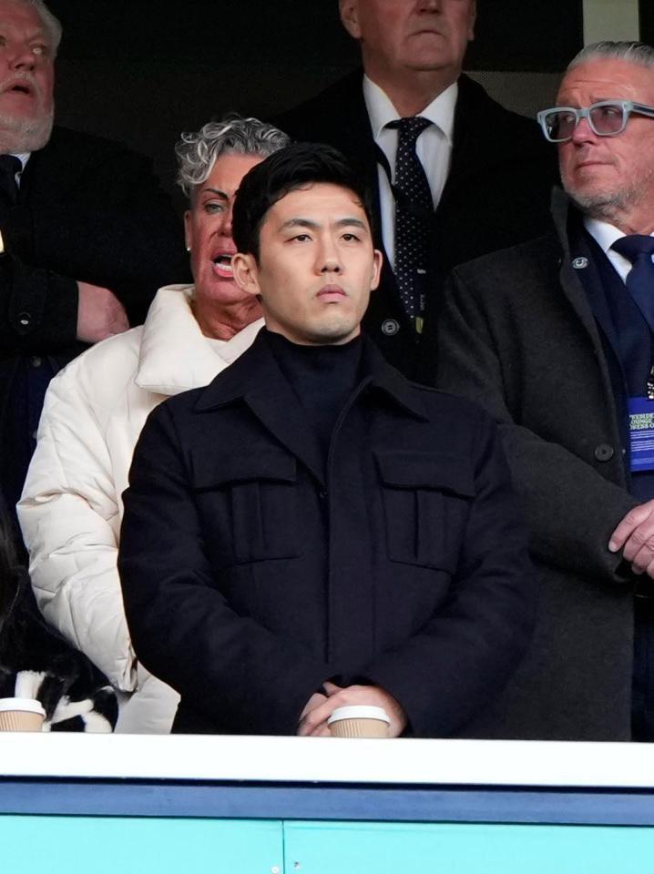 日本－スコットランド戦に訪れた遠藤（共同）